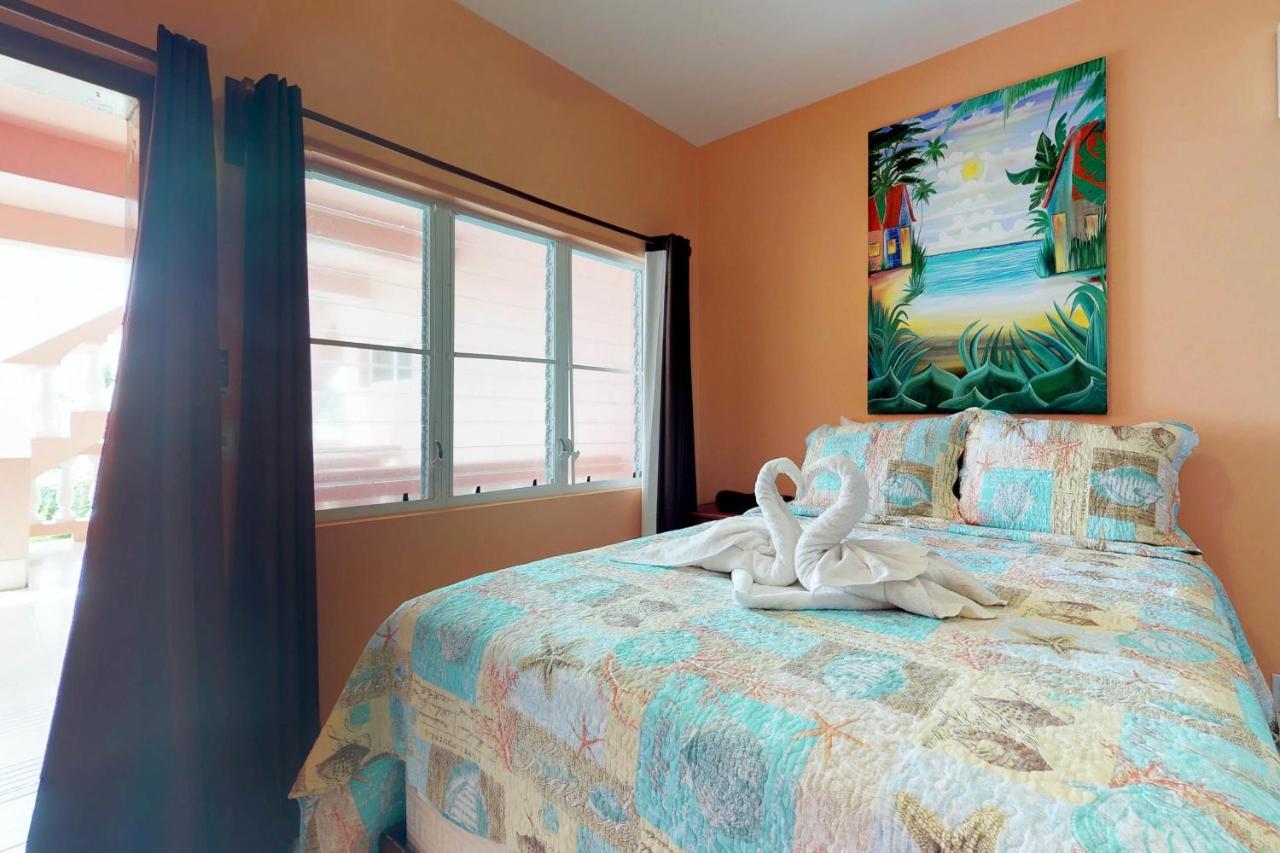 Hotel Caribbean Lily @ Caribe Island San Pedro  Zewnętrze zdjęcie